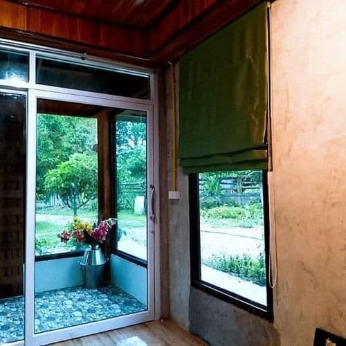 Queen Room with Shared Bathroom
