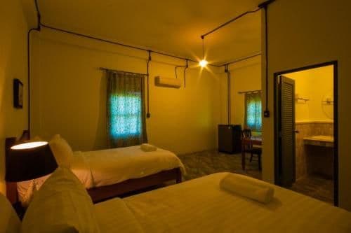 Twin Room with Private Bathroom