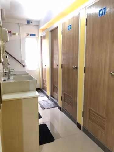 8-Bed Mixed Dormitory Room