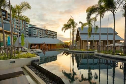 Sea View Panora Surin by Holy Cow E105