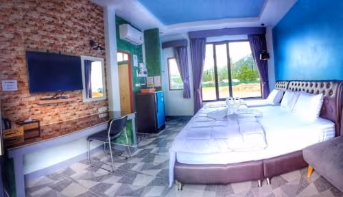Deluxe Family Room