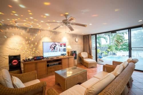 Six-Bedroom Villa with Sea View