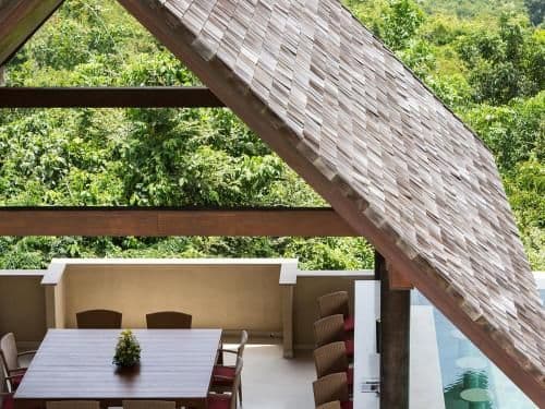 Villa with Garden View