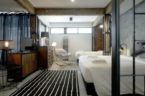 Deluxe Family Suite