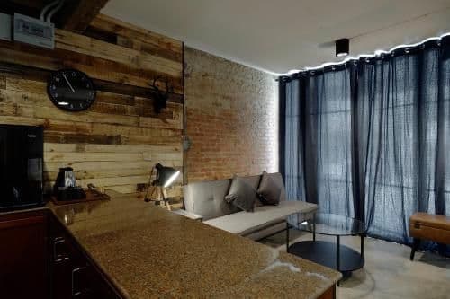 Deluxe Family Suite