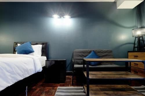 Deluxe Family Room