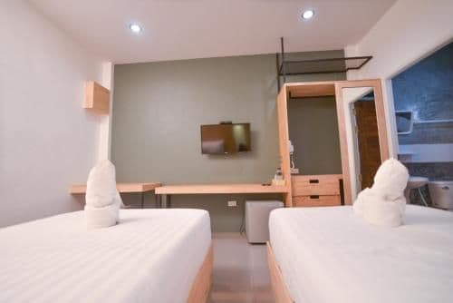 Standard Twin Room