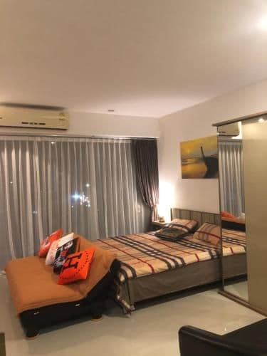 Studio Apartment with Sea View