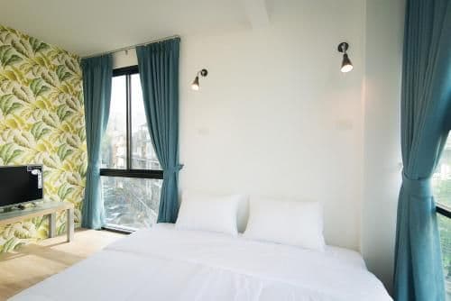 Double Room with Shared Toilet
