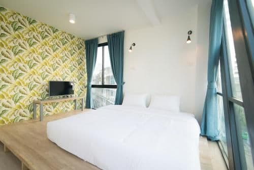 Double Room with Shared Toilet