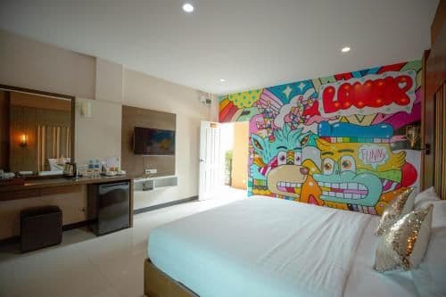 Deluxe Suite