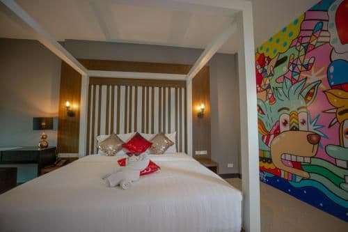 Deluxe Suite