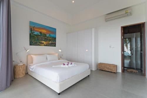 Villa with Sea View