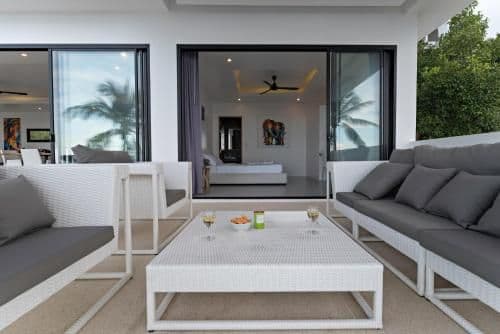 Villa with Sea View