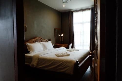 Standard Double Room with Shared Bathroom