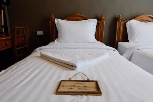 Standard Twin Room with Shared Bathroom