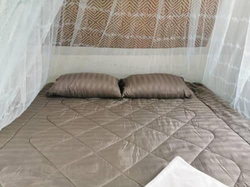 Standard Double Room with Shared Bathroom and Fan (No.1)