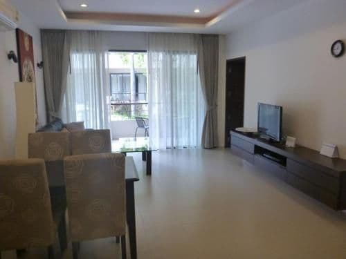 Deluxe Apartment