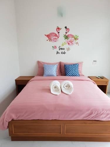 Standard Queen Room