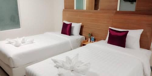Deluxe Twin Room