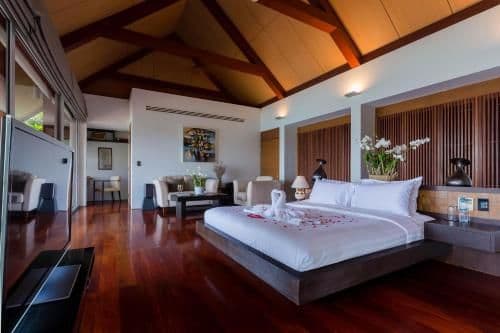 Villa with Sea View