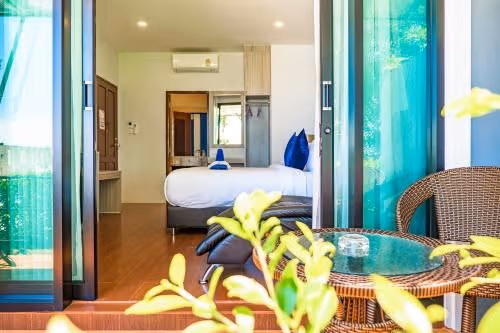 Queen Room with Pool View