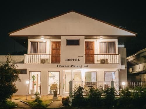 I Corner Hostel