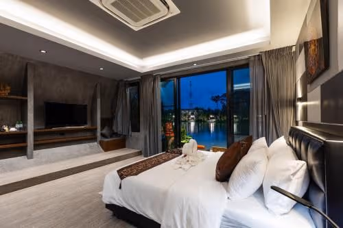 Superior King Room
