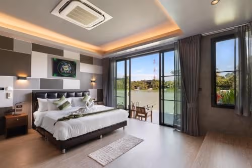 Superior King Room
