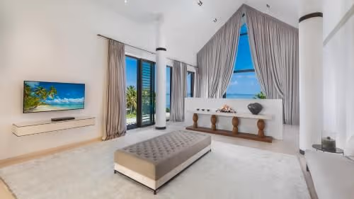 Villa - Beach Front