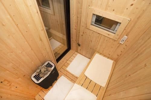 Deluxe Double Room with Shower