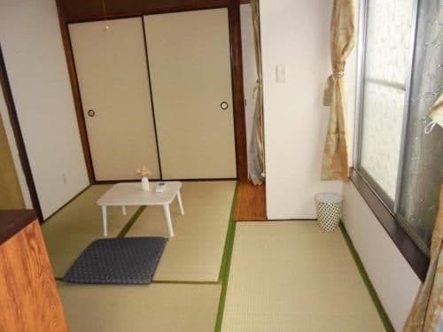 Single Room with Shared Shower and Toilet