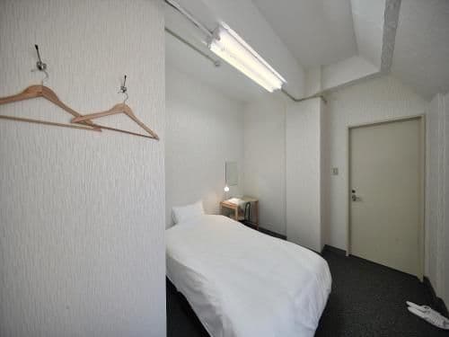 Deluxe Cabin Room - Male Only