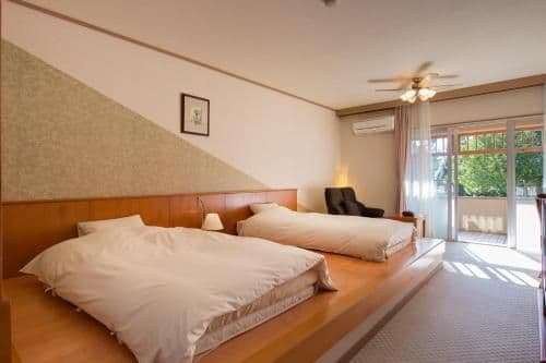 Twin Room with Extra Bed and Private Hot Spring Bath