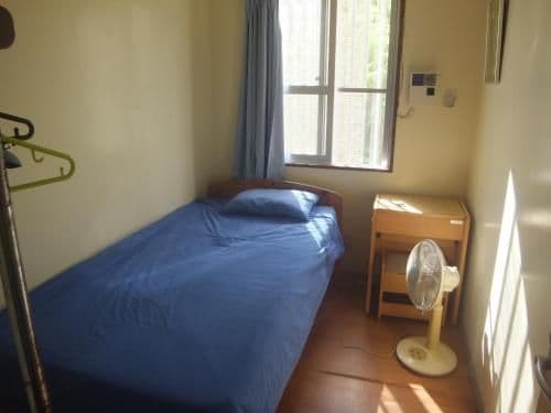 Single Room with Shared Shower and Toilet