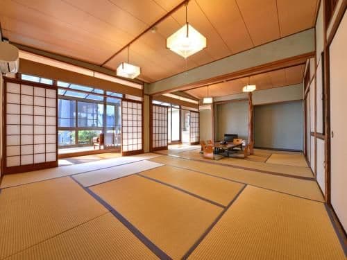 Japanese-Style Family Room - Non-Smoking