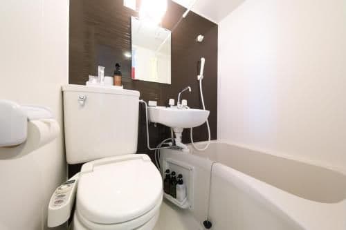 Single Room (2 Adults)