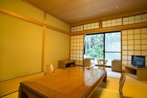 Standard Japanese-Style Room