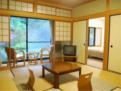Twin Room with Tatami Area