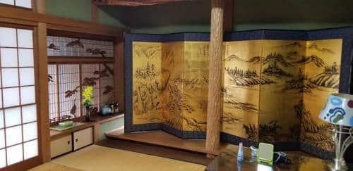 Economy Quadruple Room with Shared Bathroom