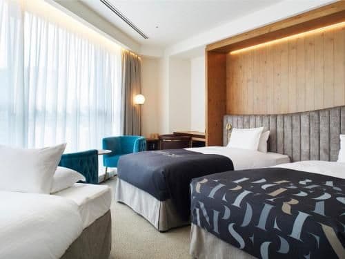 Deluxe Corner Twin Room - 2 adult