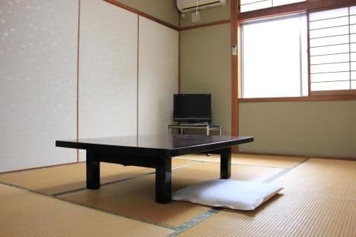 Economy Triple Room