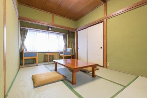 Japanese-Style Room