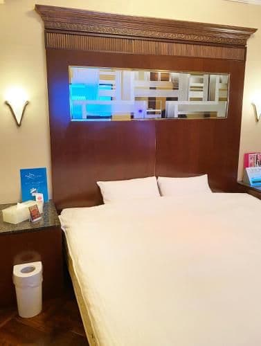 King Room with Spa Bath (Room Selected at Check-in)