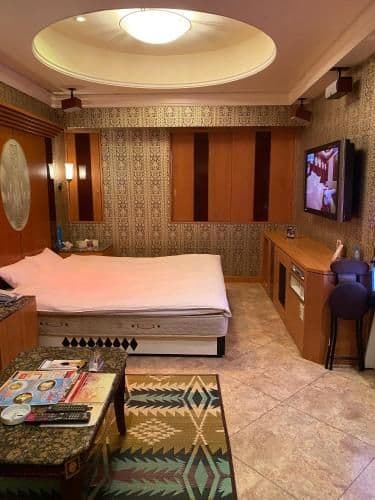 King Room with Spa Bath (Room Selected at Check-in)