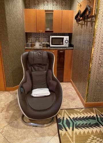 King Room with Spa Bath (Room Selected at Check-in)