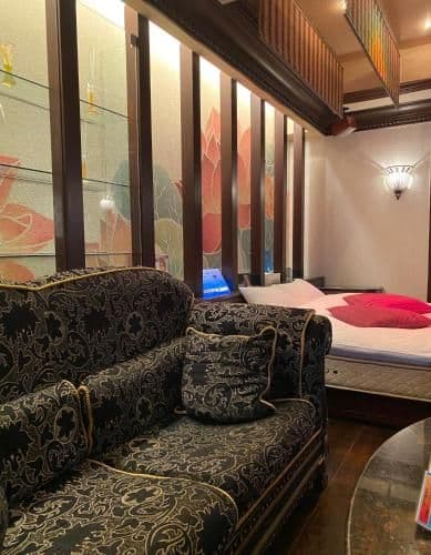 Queen Room Selected at Check-In