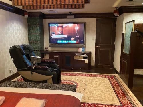 Queen Room Selected at Check-In