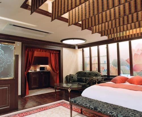 King Room with Spa Bath (Room Selected at Check-in)