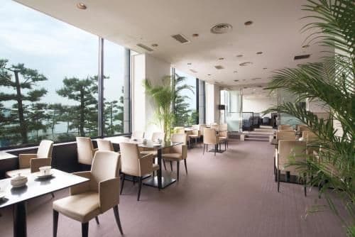 Executive Twin Room with Ocean View - Non-Smoking